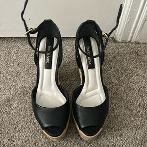 Franco Sarto black wedge BNWOT 6.5